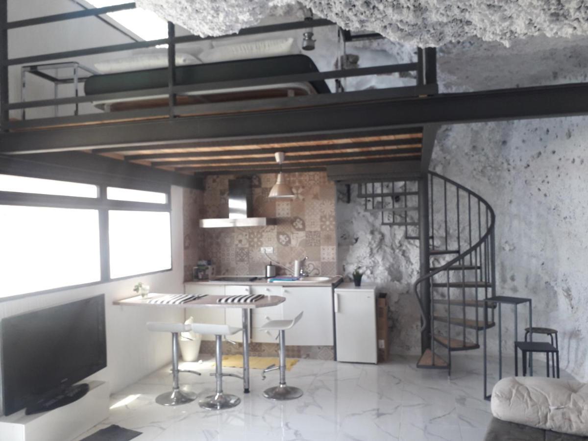 Cueva Rural " Old London " With Jacuzzi And Swimming Pool Villa Santa Cruz de Tenerife Buitenkant foto