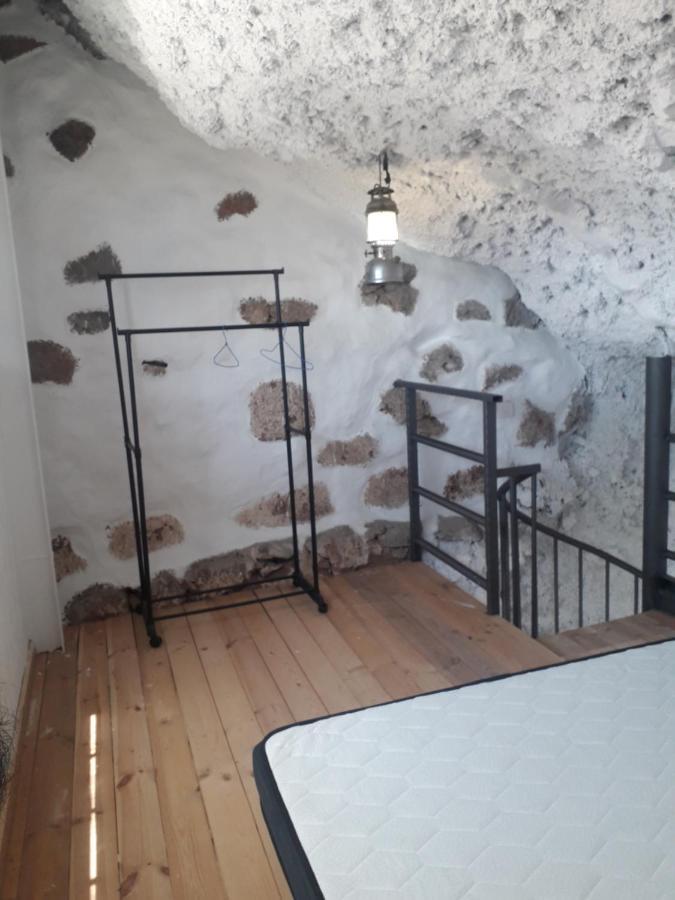 Cueva Rural " Old London " With Jacuzzi And Swimming Pool Villa Santa Cruz de Tenerife Buitenkant foto